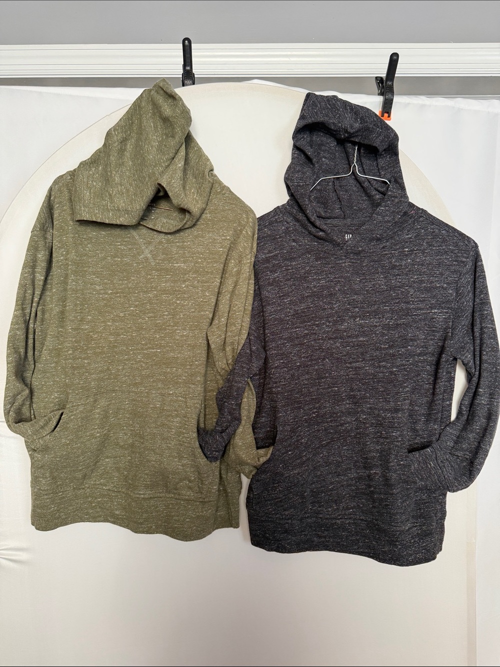 Gap Kids boys Army green Charcoal Lightweight Hooded Pullover marled sweaters 8